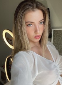 Фото проститутки Аня без предоплаты №2 в городе Сургут