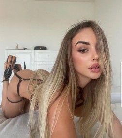 Фото проститутки Виктория №1 в городе Сургут